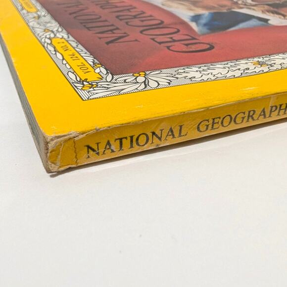 Lot of 3 Jane Goodall National Geographic Magazines 1963 Disneyland 1965 1995 - Picture 3 of 16